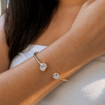Clair de Lune Solitaire Cuff - Gold – demi-fine bracelet, 18K PVD gold, waterproof | Éktaraa