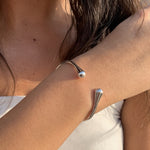 Élise Teardrop Cuff - Silver – demi-fine bracelet, 18K PVD gold, waterproof | Éktaraa
