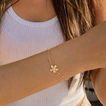 Petal Glow | Éktaraa – demi-fine bracelet, 18K PVD gold, anti-tarnish | Éktaraa