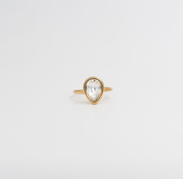 Pear Solitaire Ring - Gold