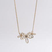 White Floral Necklace - Ektaraa