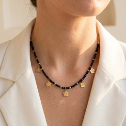 Black bead flower necklace – demi-fine necklace, 18K PVD gold, waterproof | Éktaraa