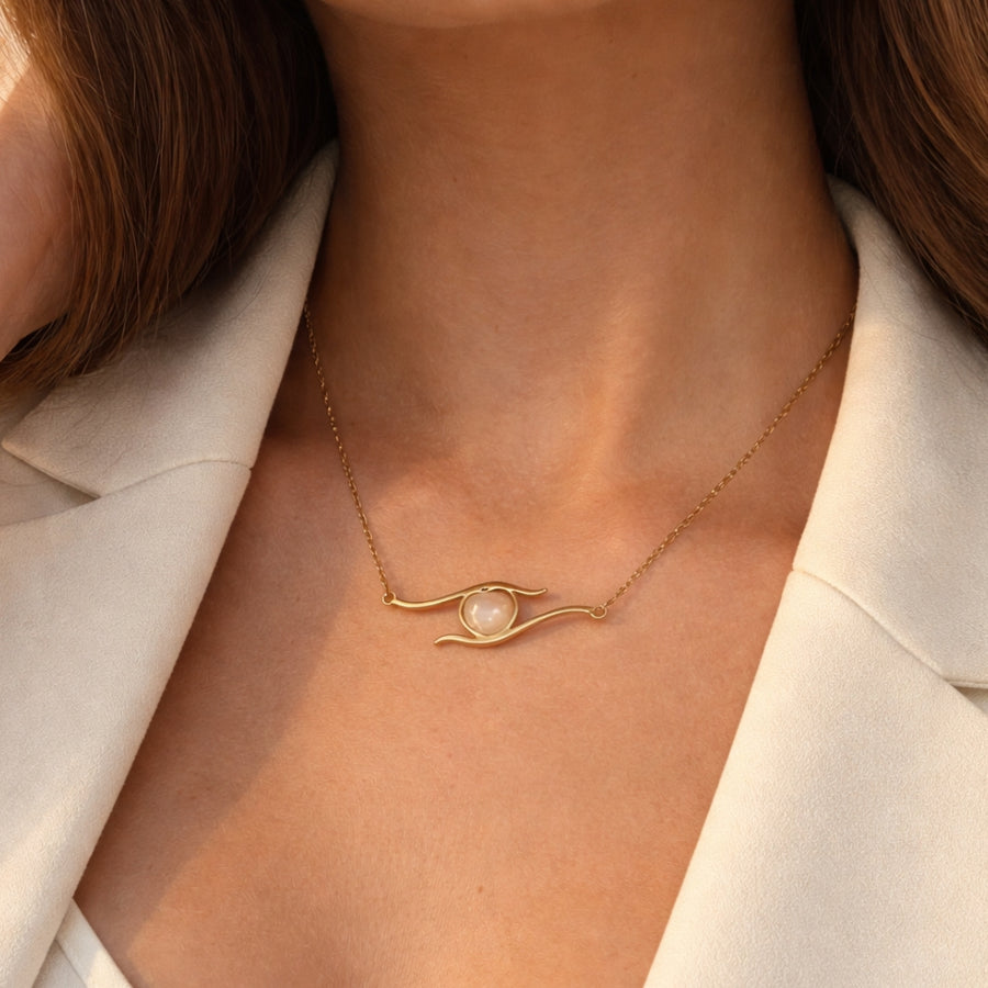 d’Amour Pendant Necklace – demi-fine necklace, 18K PVD gold, waterproof | Éktaraa