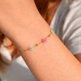 Blush Bloom – 18K PVD Coated | Éktaraa – demi-fine bracelet, 18K PVD gold, anti-tarnish | Éktaraa
